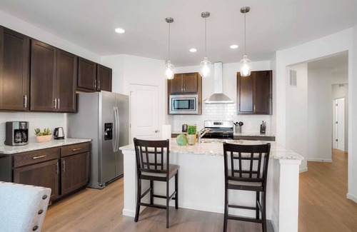Longmont House | Sophisticated Retreat at High Point Drive – Your Dream Getaway Awaits Her #41712
