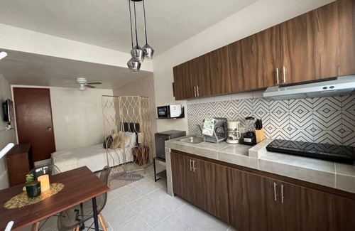 Xalapa Apartment | Sophistication and Rest: Room/Bathroom/Kitchen