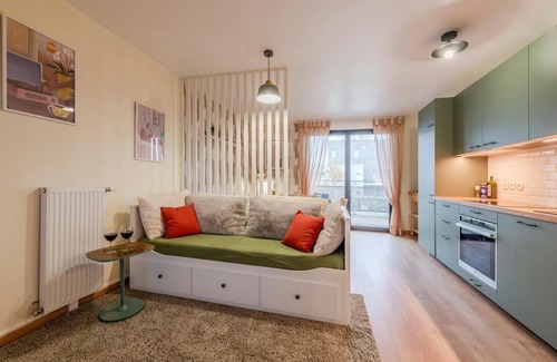Bussy-Saint-Georges Apartment | Sophos by Kleidos, Disney 15 min, 1 Lit King Size, appartement pour 6P avec parking