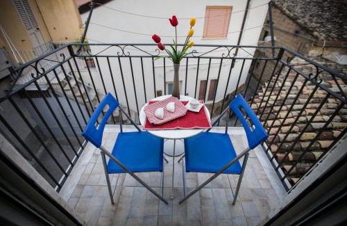 Agira House | Sopra La Piazza