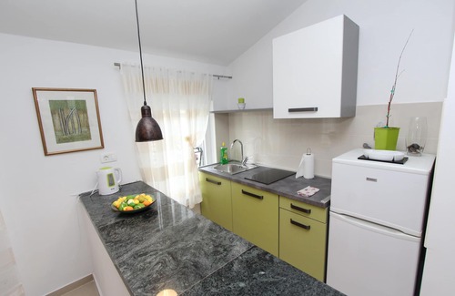 Borik Apartment | SORRISO One-Bedroom Apartment