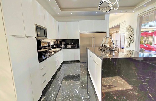 Sosua Villa | SOS 13BR Stunning Luxury Mansion +Bonus