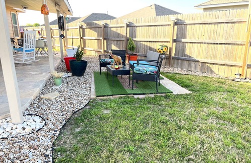 Austin House | SOSA'S FAMILY NICE ACCOMMODATION JUST 5 MINUTES FROM TESLA