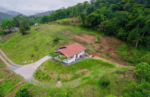 Guaramirim House | Sossego à 10 minutos do centro de Guaramirim