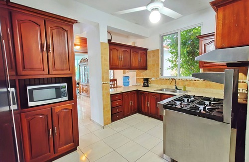 Villas Ana Maria Villa | Sosua Bachelor Party 6 BR Mansion Downtown +Bonus