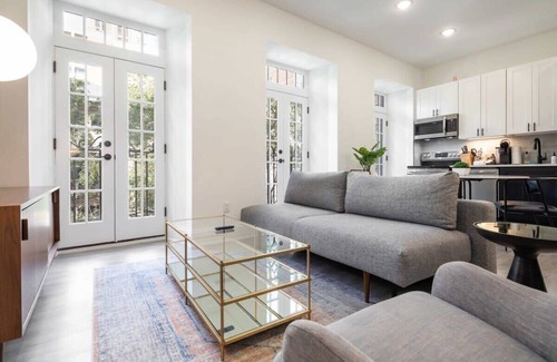 Rittenhouse Row Apartment | Sosuite | Juliet Balcony 1BR Apt w W/D, Desk