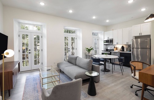 Rittenhouse Row Apartment | Sosuite | Juliet Balcony 1BR Apt w Laundry, Desk