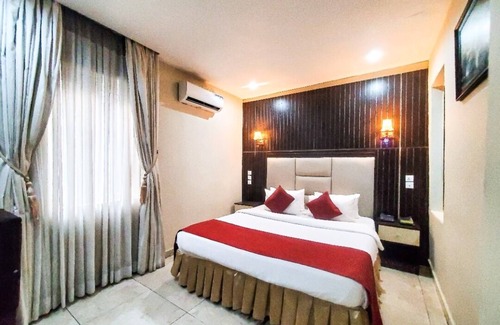 Amuwo Odofin Hotel | Sotel Suites