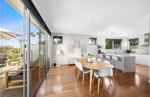 Torquay House | Soul Escape Sea and Valley Views