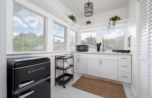 Riverside Apartment | Soul O Studio - Walkable Riverside w Bikes