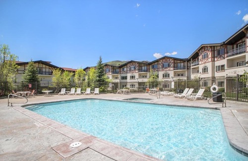Zermatt Villa | Soul Rejuvenation-Hot Spring & Holistic Body Services Villa 2079 villa