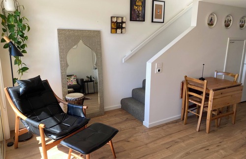 Lorne House | SoulNest - Cozy townhouse for two!