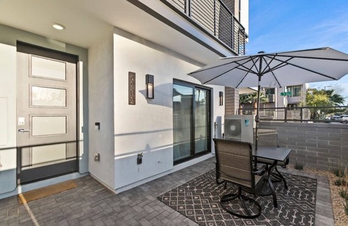 Arts District Apartment | Soulshine Studio in the Heart of Old Town Scottsdale