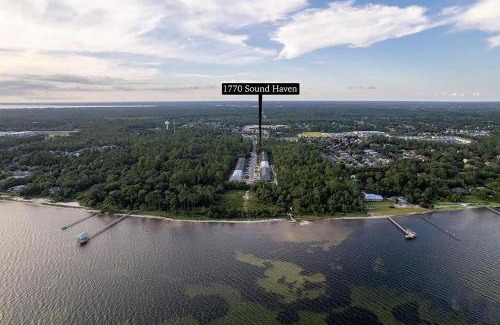 Navarre House | Sound Haven Shores