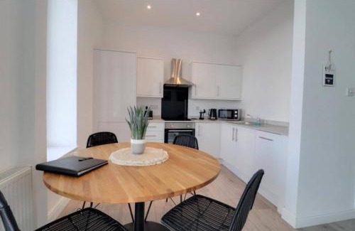 Hele Apartment | Sound of the Sea - Ilfracombe