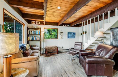 Shelton House | Sound Retreat