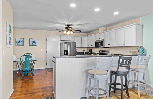 Carteret County House | SOUNDFRONT HOME IN BEAUFORT – 3BD/2BA WITH PRIVATE DOCK