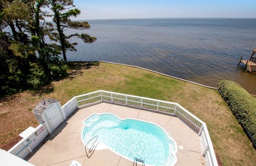 Monteray Shores House | Soundfront, Sound views, Private Pool! MS1, Devonshire