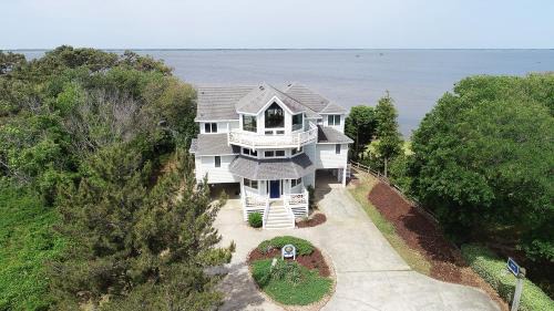 Monteray Shores House | Soundfront, Sound views, Private Pool! MS1, Devonshire