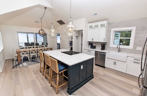 Monteray Shores House | Soundfront, Sound views, Private Pool! MS1, Devonshire