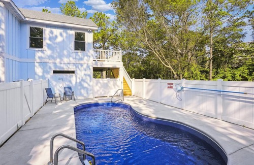 Currituck County House | Soundside, Pool, grill