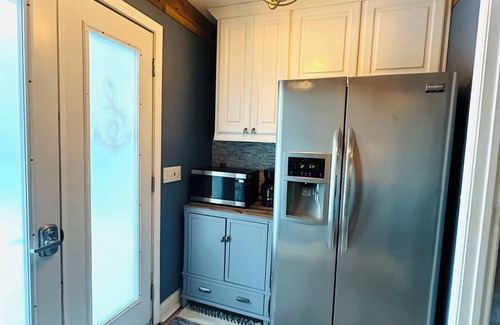 Mary Esther House | Soundside Vibe! Sleeps 15, Private Community Beach, Pool! Minutes to Navarre!