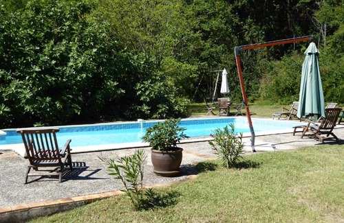 Montagudet Bed & Breakfast | Sous les Arbres, Lieu dit Cassagnal