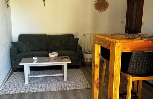Saint-Sauveur-de-Cruzieres Apartment | South Ardèche apartment in quiet hamlet with parking, pets not allowed