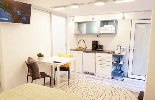 Thalkirchen - Obersendling - Forstenried - Furstenried - Solln Apartment | Souterrain Solln 20min Oktoberfest/Zentrum