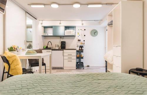 Thalkirchen - Obersendling - Forstenried - Furstenried - Solln Apartment | Souterrain Solln 20min Oktoberfest/Zentrum