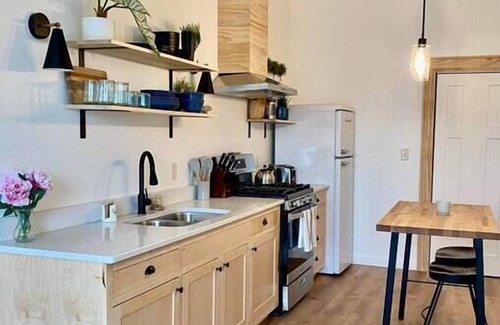 Ashland Apartment | South Apartment on Main Street