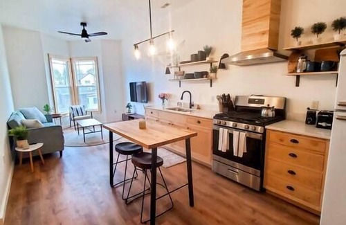 Ashland Apartment | South Apartment on Main Street