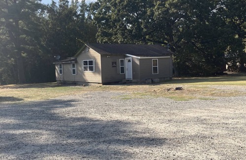 Ethel House | South Arkansas Cabins the lodge is your home away from home