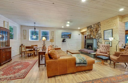 East Jordan House | South Arm Shores