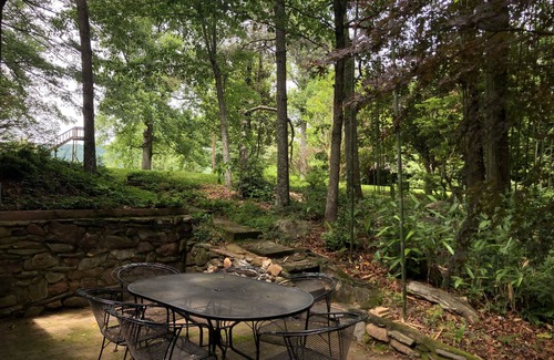 Arden House | South Asheville Solitude