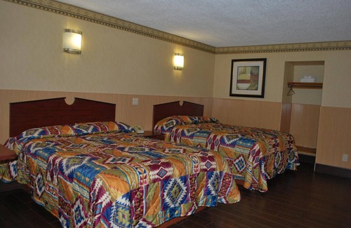 Copiague Hotel | South Bay Motel