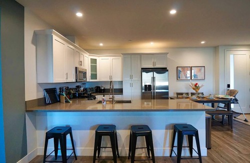 Lawndale Condo | South Bay Sanctuary