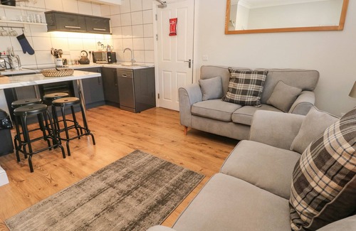Tenby Apartment | SOUTH BEACH AT THE HIDEAWAY, family friendly in Tenby