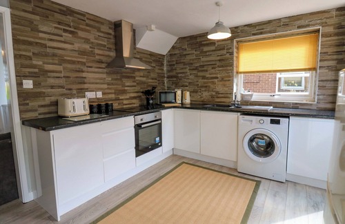 Blyth Cottage | SOUTH BEACH COASTAL COTTAGE&NBSP;, pet friendly in Blyth