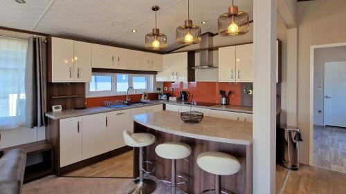 Selsey House | South Beach lodge, Bracklesham Bay, Selsey