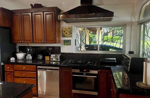 Jaco House | SOUTH BEACH PARADISE! DIRECT JACO BEACH OCEANFRONT *All Inclusive Options*