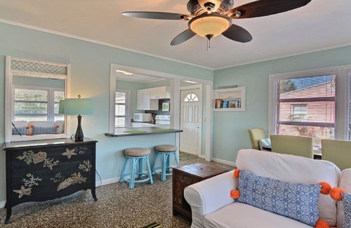 Vero Beach House | SOUTH BEACH & PARK Just Steps Away STARFISH COTTAGE Cute Cozy Vero Beach
