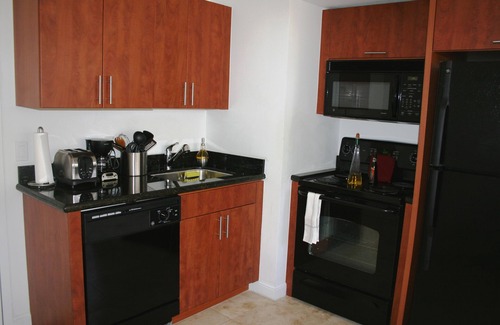 South Pointe Condo | SOUTH BEACH ☀ POOL WIFI STEPS FROM THE BEACH
