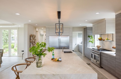 South Beach House | South Beach Serenity by AvantStay | Private Pool + Beachfront