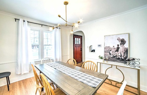 Northshore Triangle House | South Bend Home Less Than 1 Mi to Notre Dame!