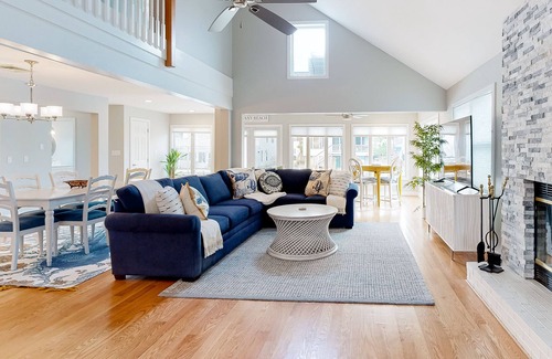 South Bethany Harbor House | South Bethany Harbor waterfront home with patio, firepit, & roof deck