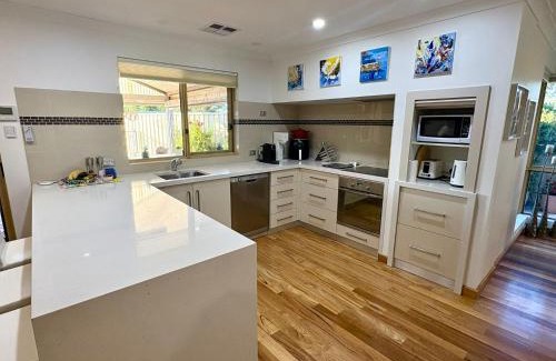South Bunbury House | South Bunbury Retreat