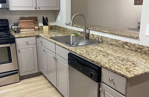Oxford Condo | South Carolina Citadel games open Newly renovated! Oxford - Walk to Campus