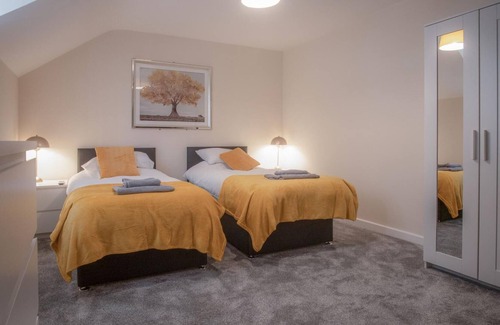 Tavernspite House | South Carvan View - 4 Bedroom Holiday Home