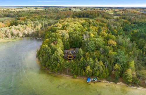 Charlevoix House | South Cedar Shore